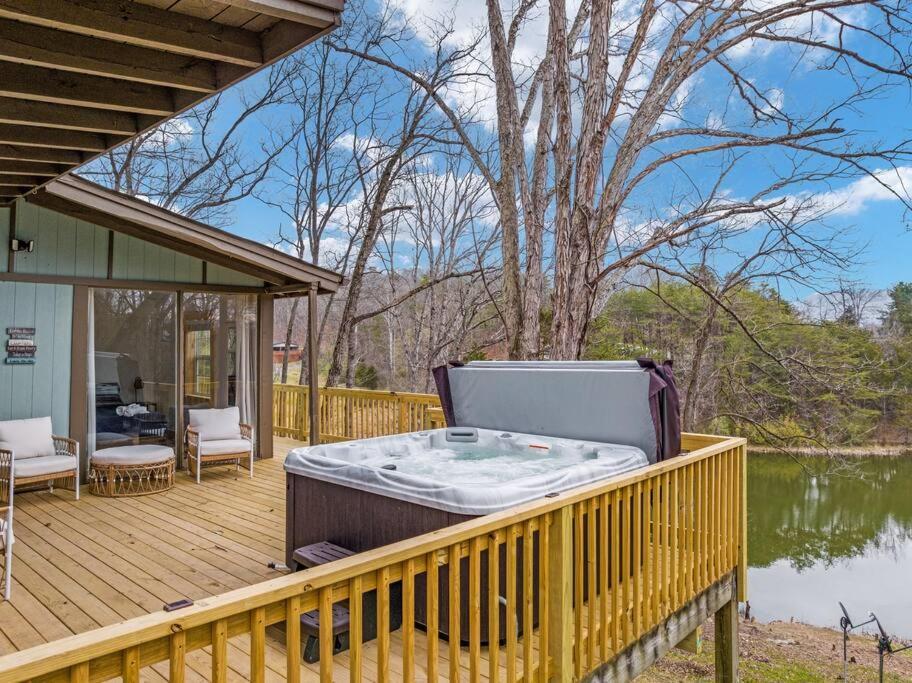 Lazy Lake 3Br Cabin W/ Mtn Views + Hot Tub +Wi-Fi Luray Bagian luar foto